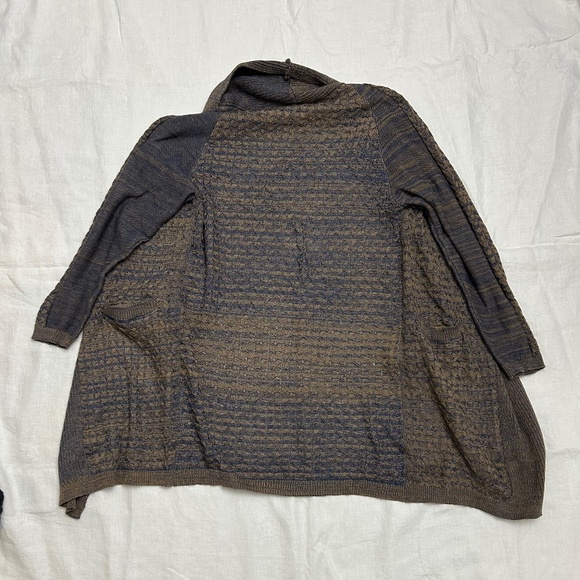 Blue and Gold Knit Open Cardigan - Picture 8 of 8